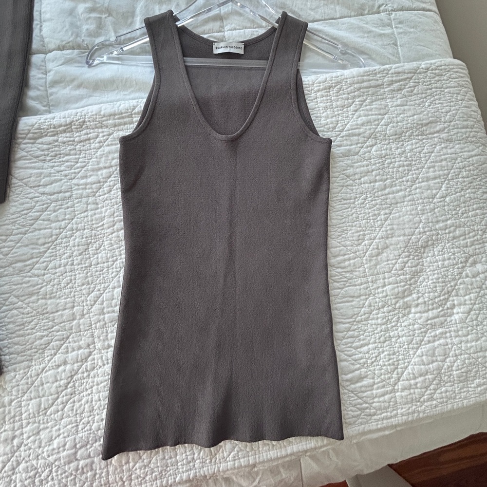 SCANLAN THEODORE CREPE KNIT SINGLET TANK BLOUSE/SWEATER - GREY -SIZE SMALL